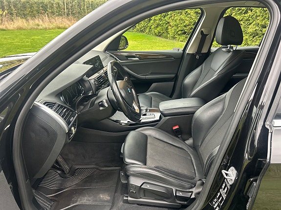 BMW X3 9 of 12
