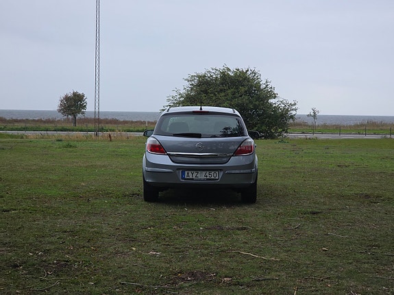 Opel Astra 10 of 22