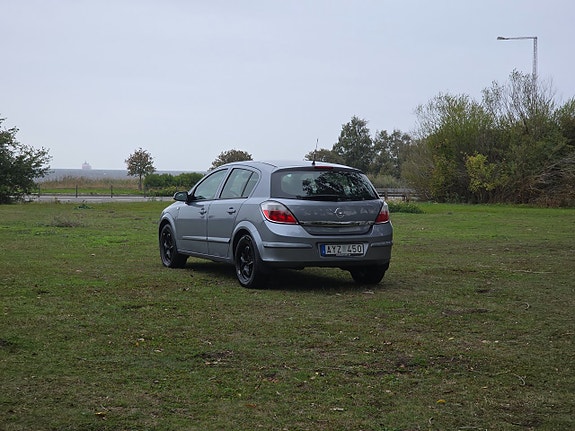 Opel Astra 11 of 22