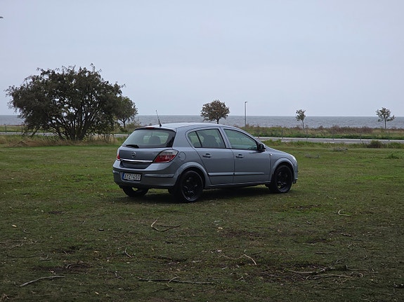 Opel Astra 8 of 22