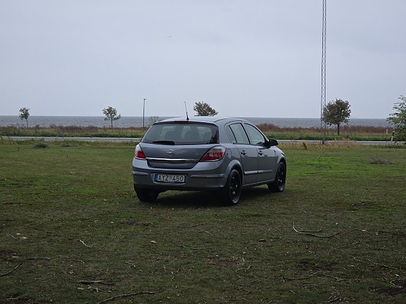 Opel Astra 9 of 22