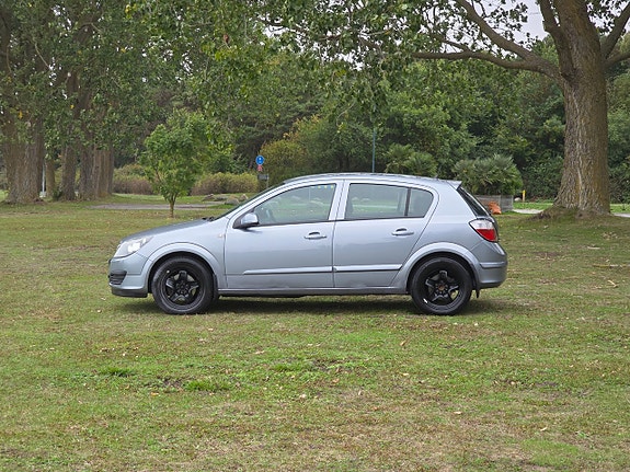 Opel Astra 14 of 22