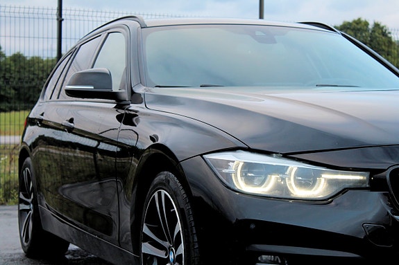 BMW 320d 3 of 30