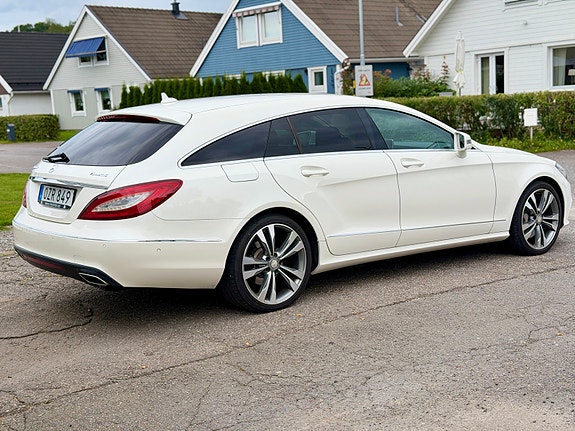 Mercedes-Benz CLS350 d 3 of 6