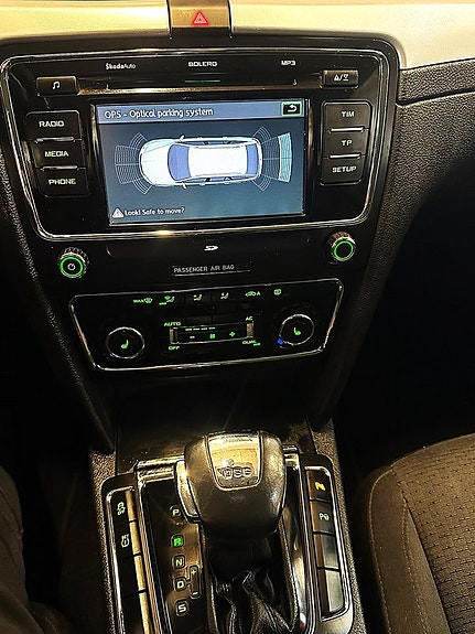 Skoda Superb 8 of 12