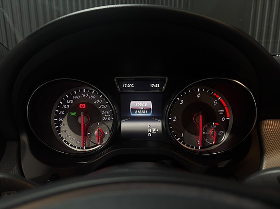 Mercedes-Benz CLA220 d 10 of 18