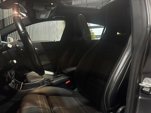 Mercedes-Benz CLA220 d 9 of 18