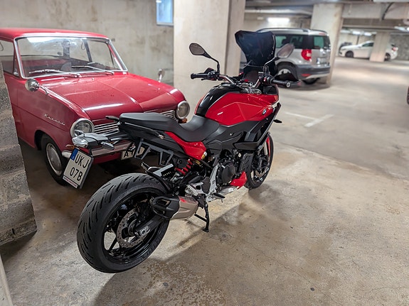 BMW F 900 XR 4 of 8