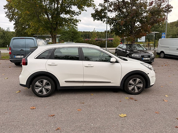 Kia Niro 3 of 7