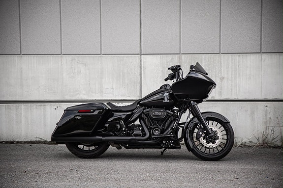 Harley-Davidson Road Glide Special FLTRXS M8 114 Custom