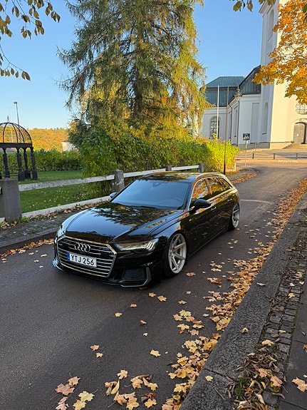 Audi A6 2 of 19