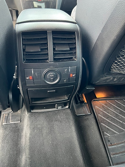 Mercedes-Benz ML320 16 of 19