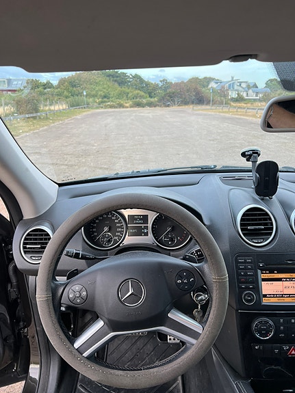 Mercedes-Benz ML320 18 of 19