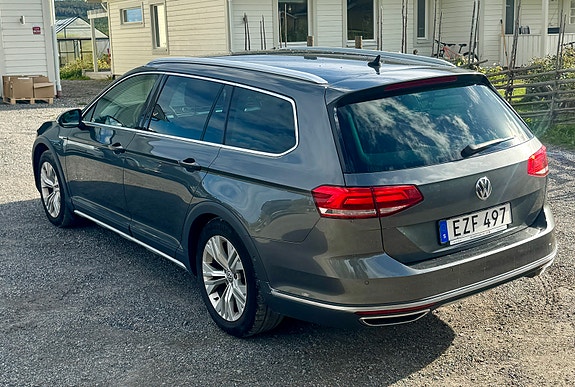 Volkswagen Passat Alltrack 6 of 15