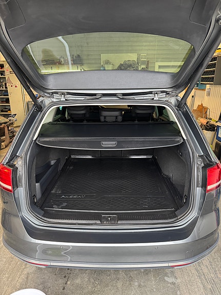 Volkswagen Passat Alltrack 15 of 15
