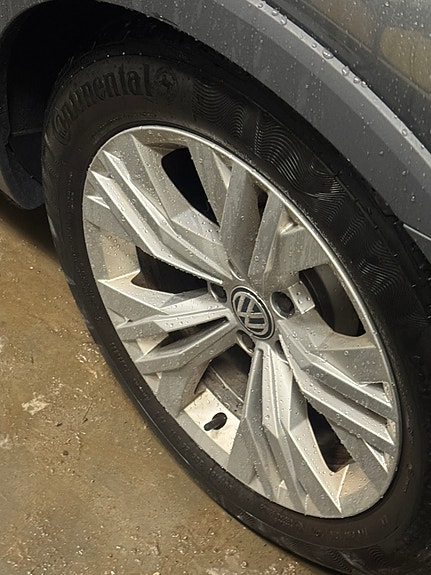 Volkswagen Passat Alltrack 8 of 15