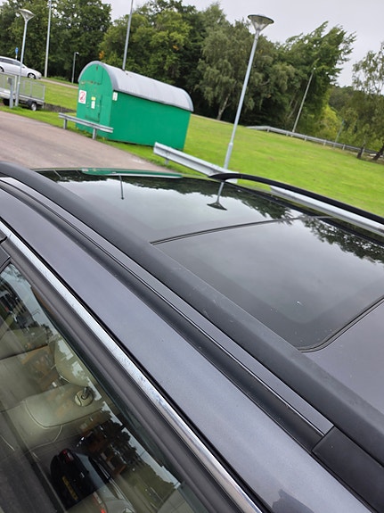 BMW 325Xi 5 of 5
