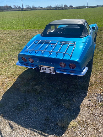 Chevrolet Corvette 8 of 9