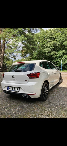 Seat Ibiza 2 of 3