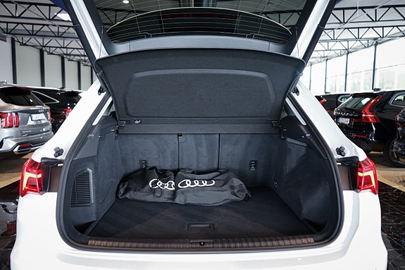 Audi Q3 26 of 27