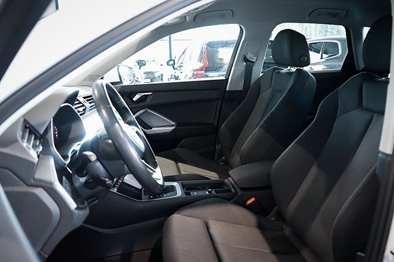 Audi Q3 23 of 27