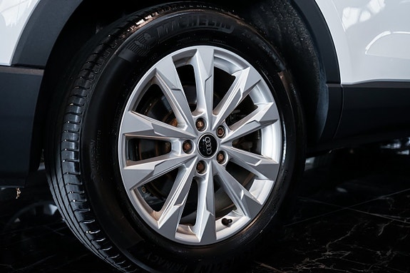 Audi Q3 5 of 27