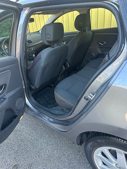 Renault Megane III 4 of 9