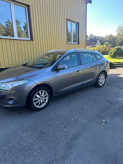 Renault Megane III 9 of 9