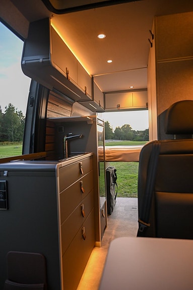 Hymer Grand Canyon S 600 4X4 Moms / D-värmare / Pop-up tak / max utrustad 13 of 30