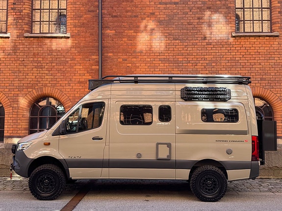 Hymer Grand Canyon S 600 4X4 Moms / D-värmare / Pop-up tak / max utrustad 3 of 30