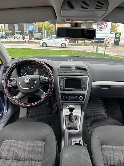 Skoda Octavia 7 of 11