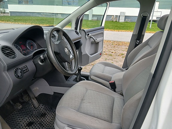 Volkswagen Caddy 9 of 11