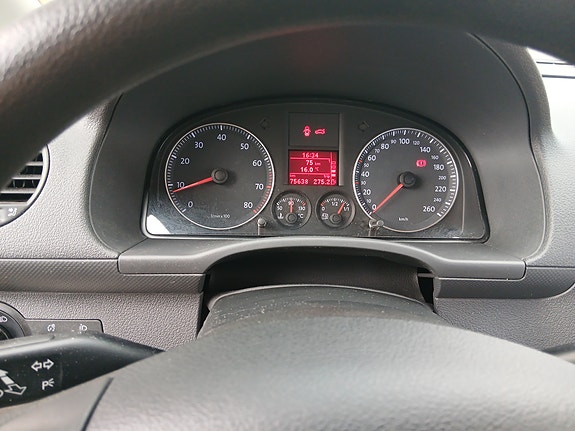 Volkswagen Caddy 8 of 11