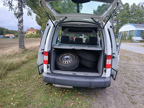 Volkswagen Caddy 10 of 11