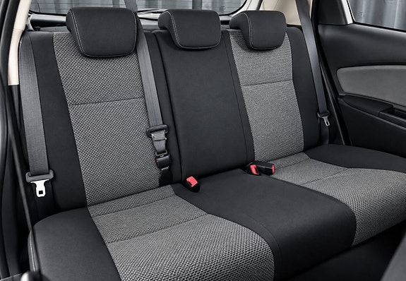 Toyota Yaris 17 of 19