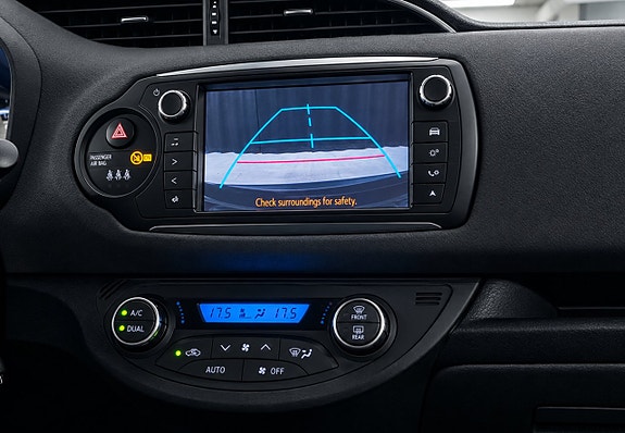 Toyota Yaris 15 of 19