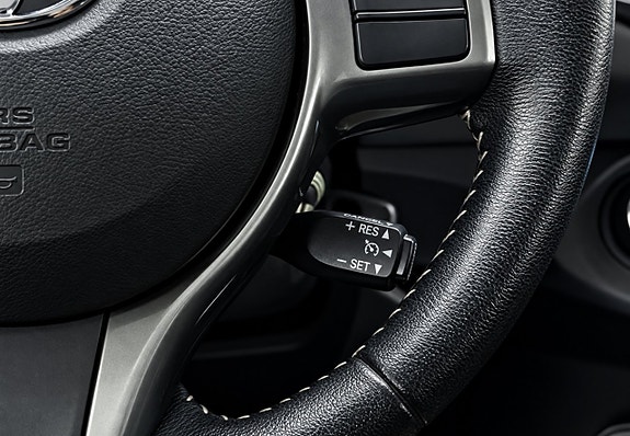 Toyota Yaris 12 of 19
