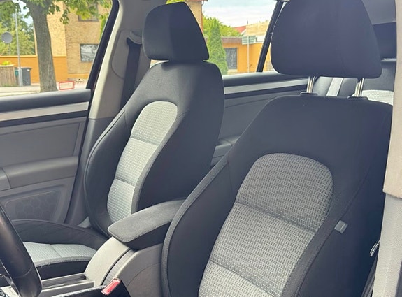 Skoda Superb 8 of 11