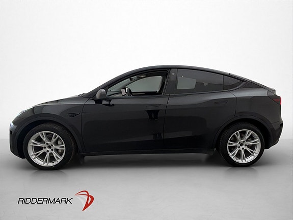 Tesla Model Y 5 of 30