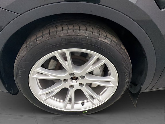 Tesla Model Y 30 of 30