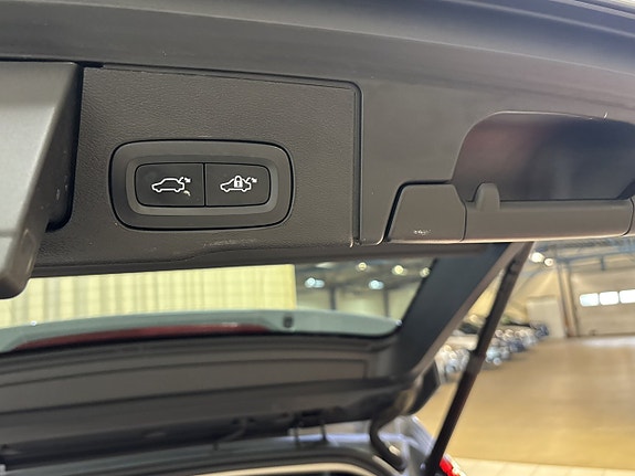 Volvo XC60 9 of 27
