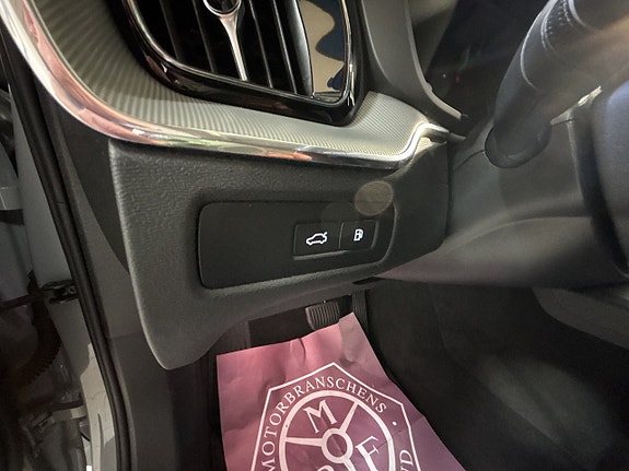 Volvo XC60 16 of 27