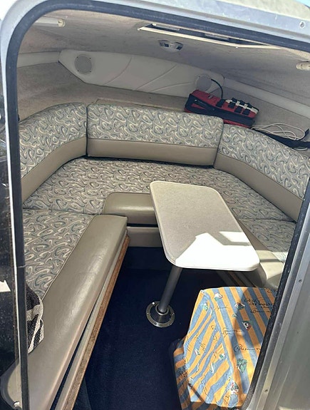 Bayliner 2352 LS Capri 5 of 17