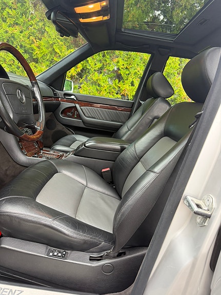 Mercedes-Benz S600 9 of 17