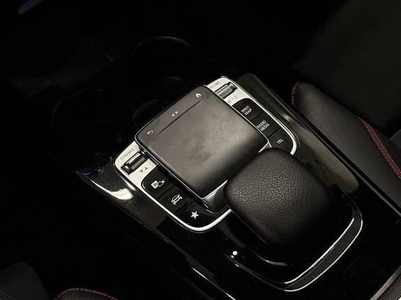 Mercedes-Benz A200 23 of 27