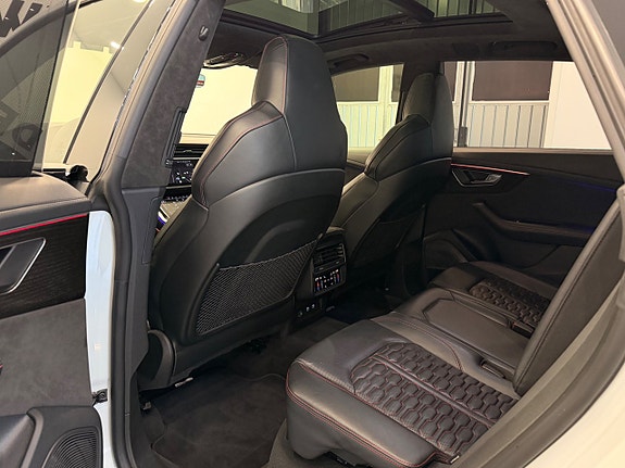 Audi RS Q8 24 of 29