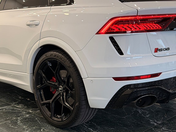 Audi RS Q8 10 of 29