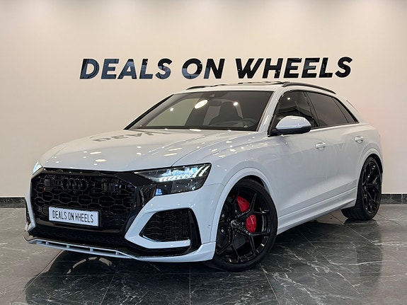 Audi RS Q8 2 of 29
