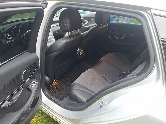 Mercedes-Benz C200 d 4 of 7
