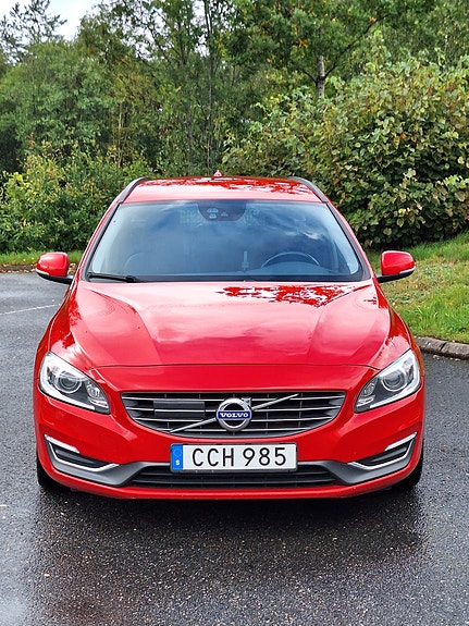 Volvo V60 4 of 18